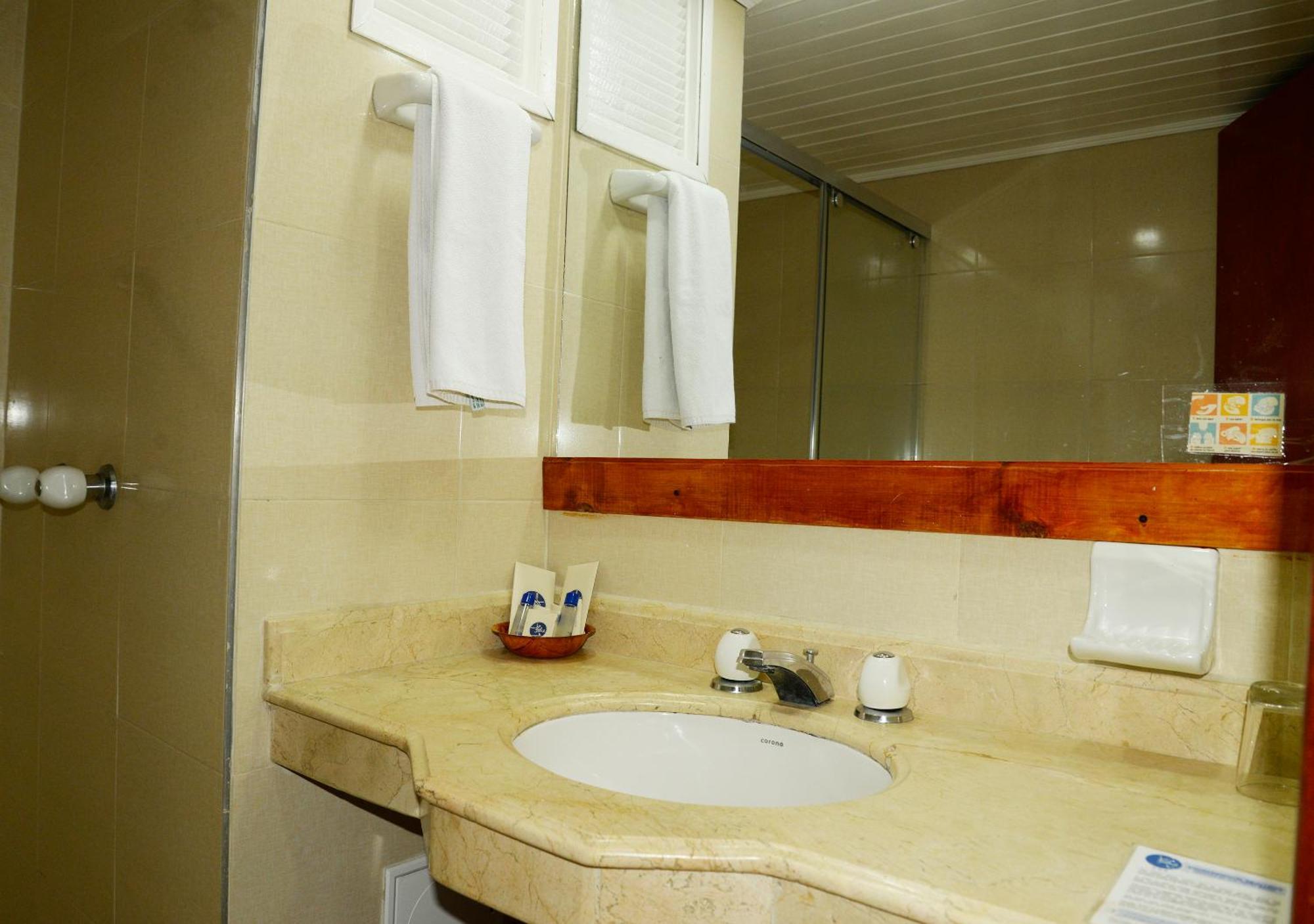 Hotel Bahia Cartagena  Zimmer foto